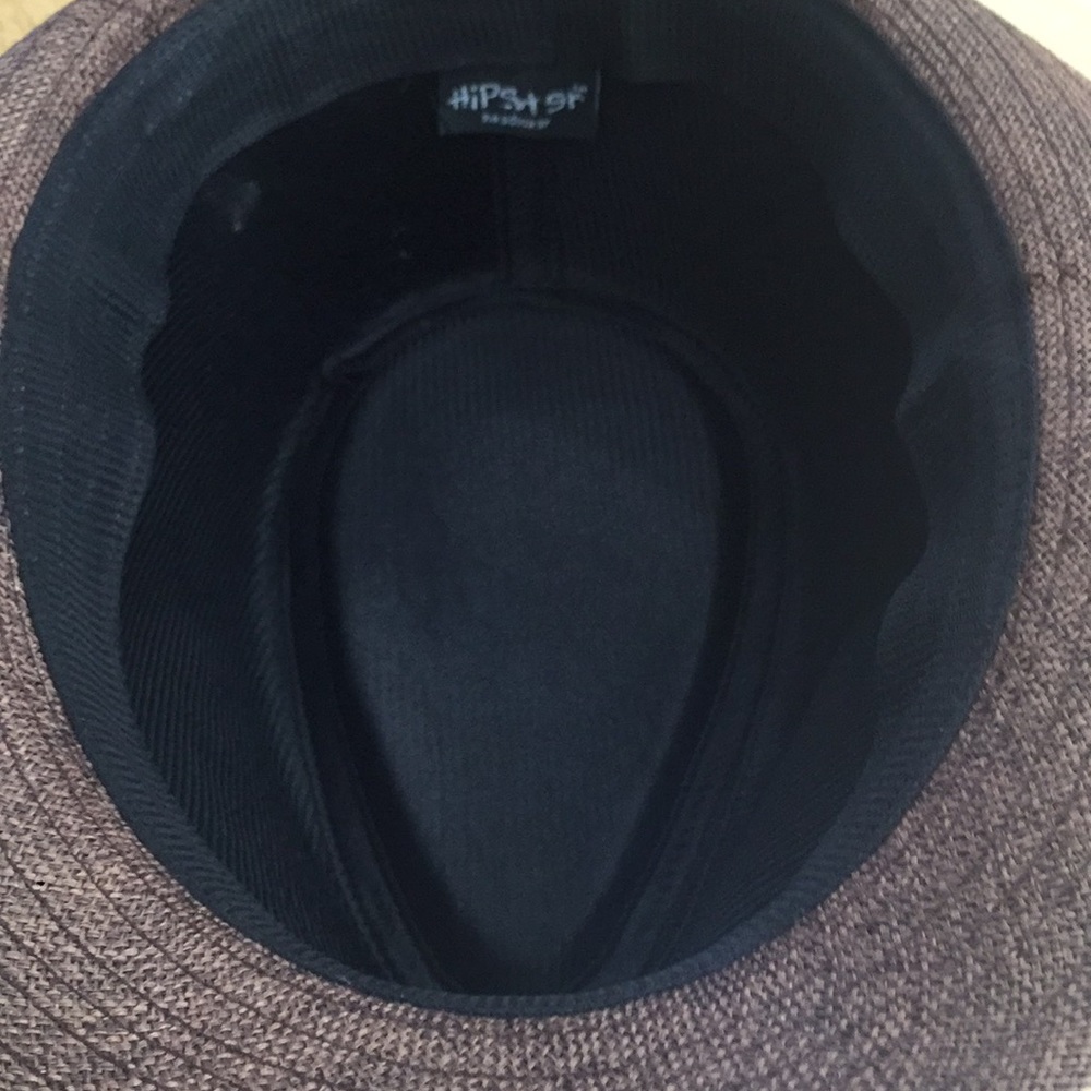 Women's hat - Picture 3 of 5